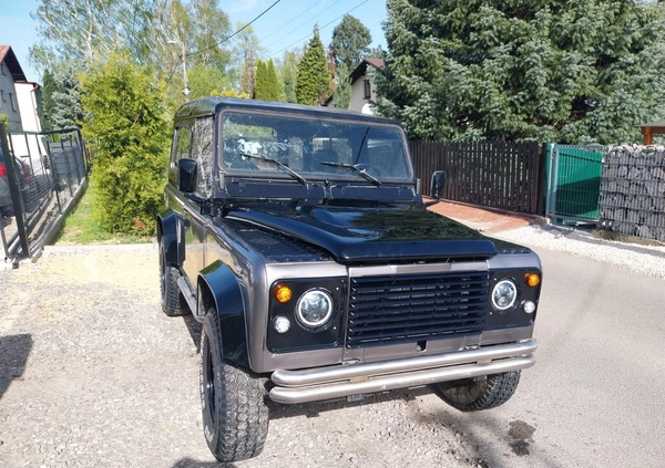 Land Rover Defender cena 37900 przebieg: 256000, rok produkcji 1990 z Biała małe 326